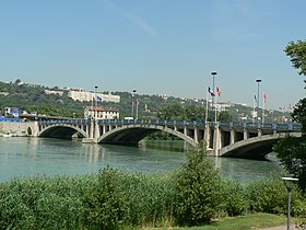 Pont Pasteur délről nézve