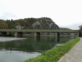 Ponte ferroviária Houx vista da margem esquerda (Anhée).