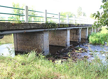 Le pont sur l'Échez.