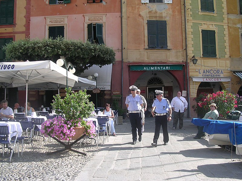 File:Portofino01bis.jpg