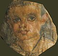 Deutsch: Mumienporträt wohl einer Tochter der Aline, Tempera auf Leinwand, um 24 n.Chr., gefunden in Hawara/Fayum; Ägyptisches Museum Berlin/Altes Museum, Inv.-Nr. 11412