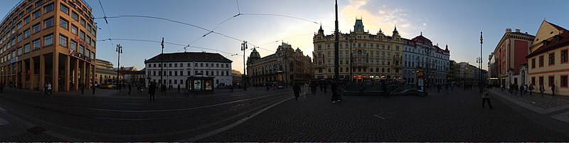 File:Praha, Náměstí republiky, panorama.jpg