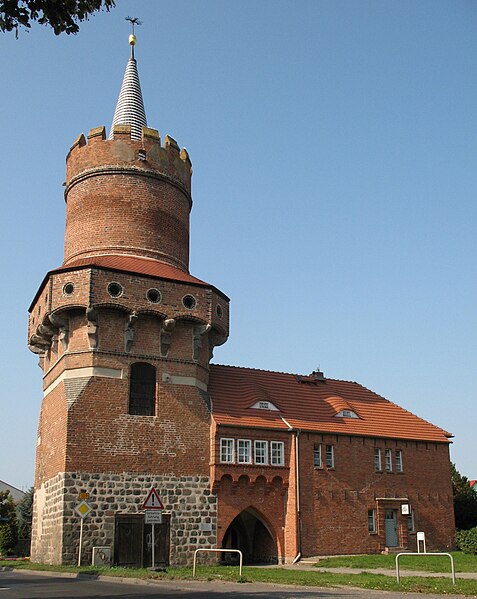 Gate Tower of the Brick Gothic 'Mitteltor'