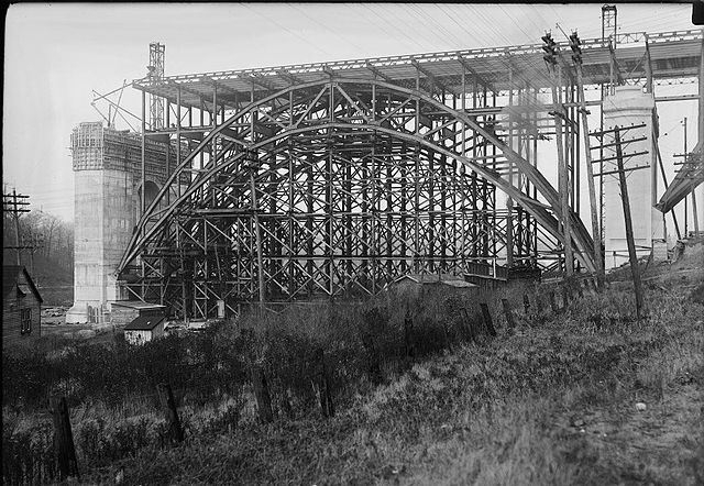 Construction of the Prince Edward Viaduct over the Don River in 1916, whose lower deck now carries Line 2 Bloor–Danforth