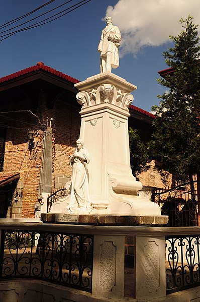 File:Rizal Monument, San Miguel De Mayumo, Bulacan.jpg