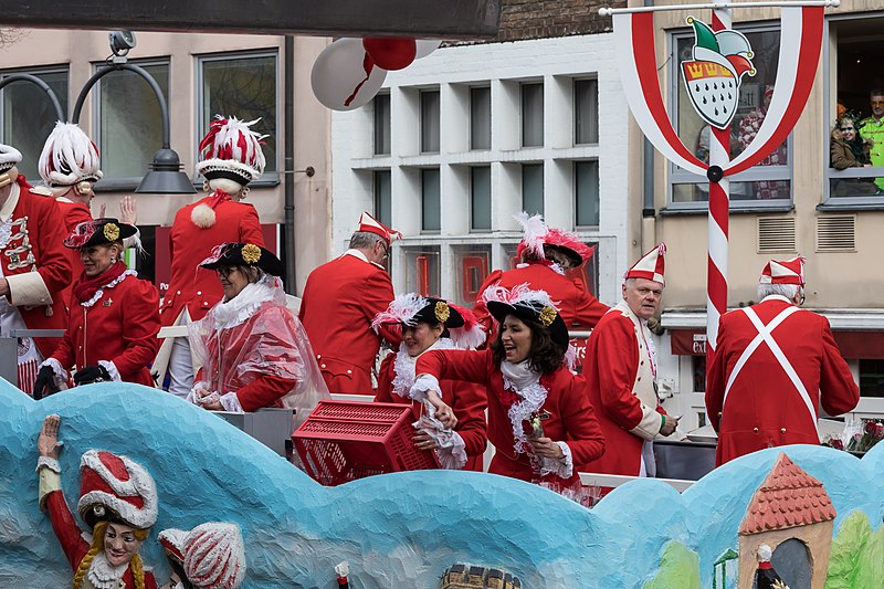 File:Rosenmontagszug Köln 2019-6205.jpg