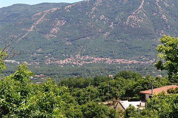 File:Santa_Lucia_di_Serino,_panorama.JPG