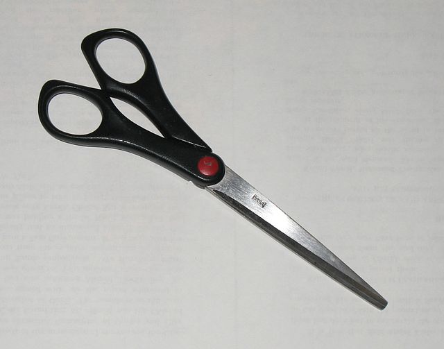 How do u spell shop scissors