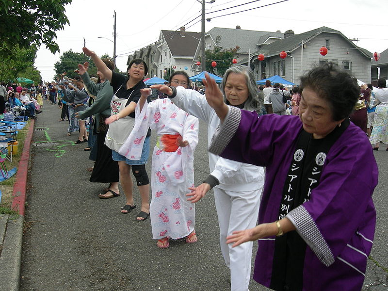 File:Seattle Bon Odori 2007 147.jpg