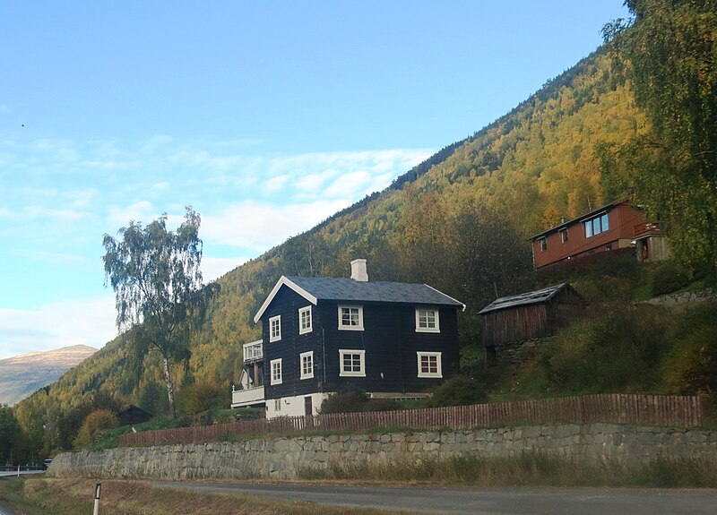 File:Sel Kringen gaard nord for slagstedet IMG 1169.JPG