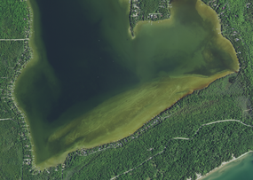 Southern and central area of Clark Lake, Door County, Wisconsin 2020 (cropped).png