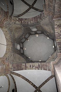 The crossing of Speyer Cathedral, Germany, has a dome on squinches.