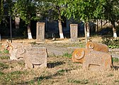 Lápides, em forma de carneiros.