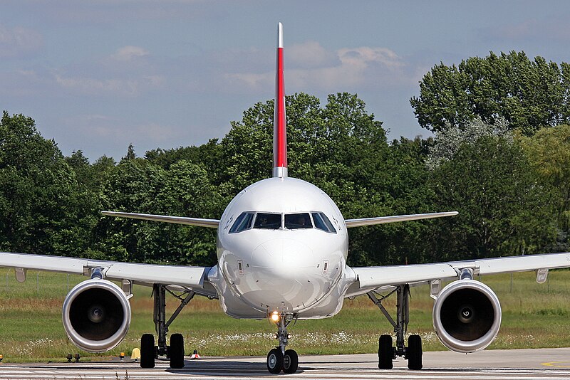 File:Swiss A320 front view.jpg