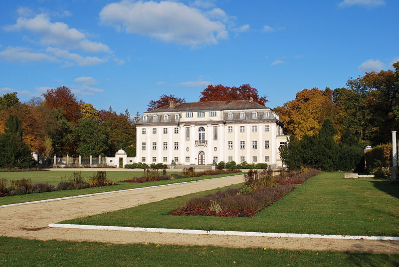 File:Tangerhütte Neues Schloss.jpg