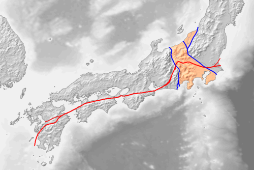 Red line represents Median Tectonic Line. Orange shaded region is Fossa Magna, bounded by the Itoigawa-Shizuoka Tectonic Line (western blue line).
