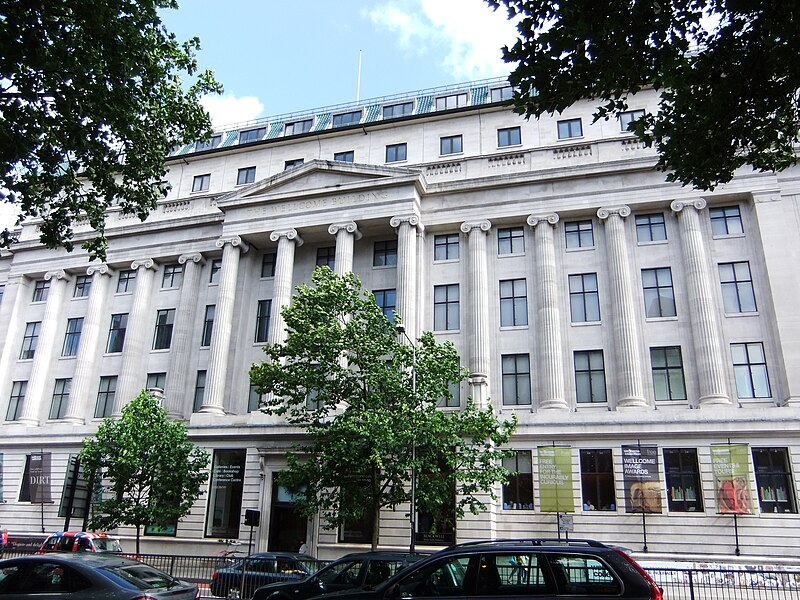 File:The Wellcome Building, Euston Road, London - DSCF2237.JPG