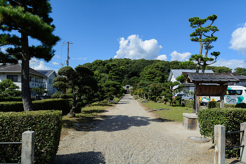 File:The tomb of Emperor Shōmu.jpg