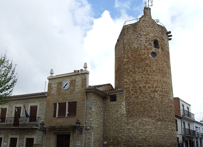 File:Torreón de Lupión, en Jaén (España).jpg