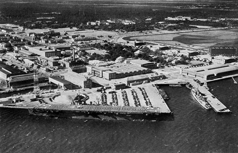 File:USS Saipan (CVL-48) at Naval Air Station Pensacola, circa in 1946.jpg