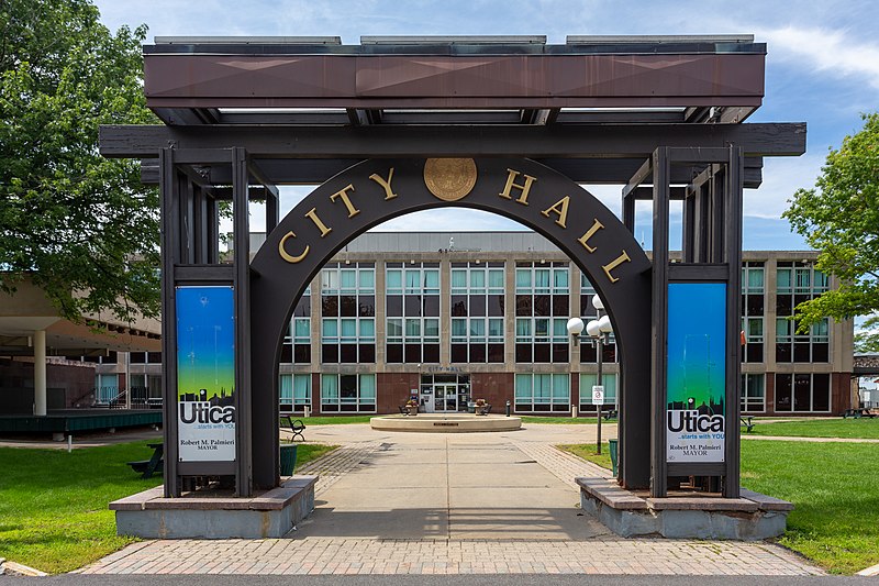 File:Utica, New York City Hall.jpg