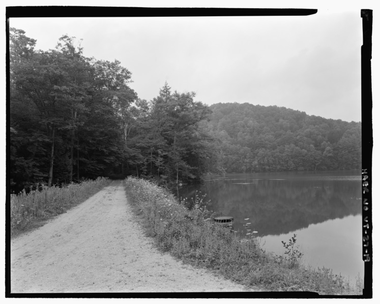 File:VIEW OF POGUE ROAD ACROSS TOP OF DAM. VIEW WNW - Marsh-Billings-Rockefeller Carriage Roads, Woodstock, Windsor County, VT HAER VT,14-WOOD,9-19.tif