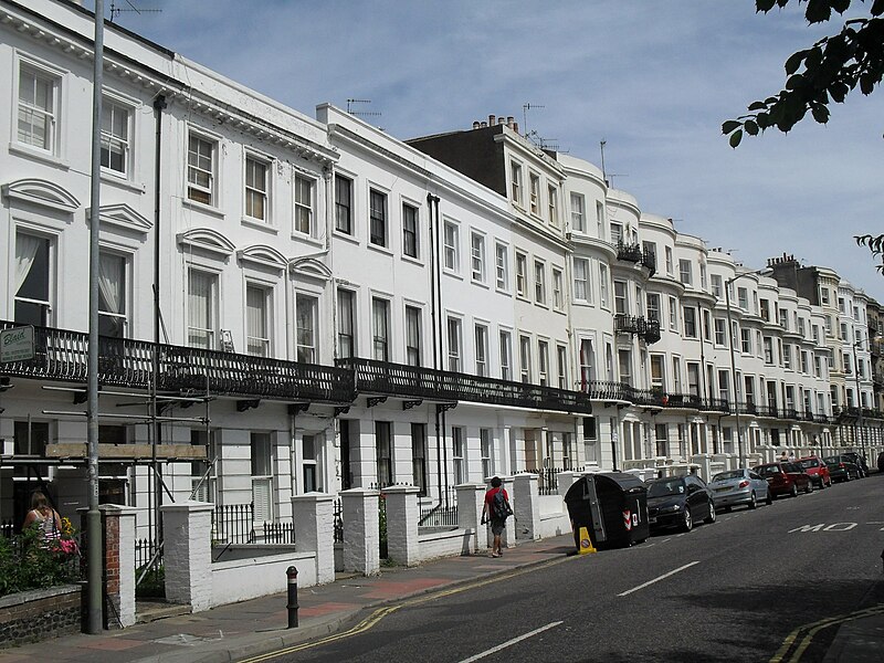 File:Vernon Terrace (General View), Brighton.JPG