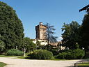 Vicenza - La torre di Piazza Castello dai giardini Salvi.jpg