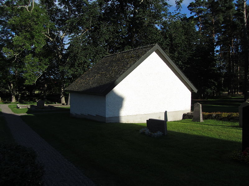 File:Visnums kyrkas kyrkogård5.JPG