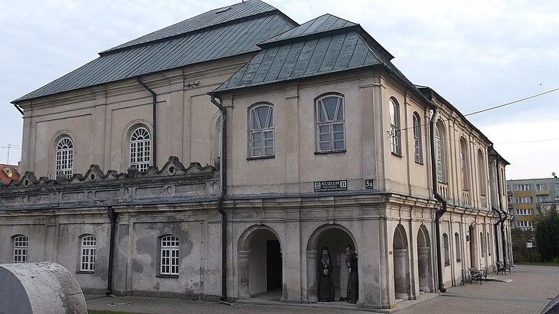 File:Włodawa, zespół synagogi, XVIII, XIX j.JPG