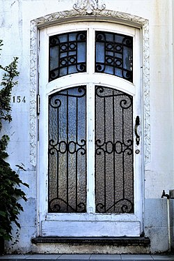 Front door with grille (Woluwe-Saint-Lambert, Region Bruxellois, Belgium)