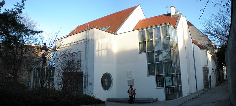 File:WrNeustadt Stadtmuseum 01.JPG