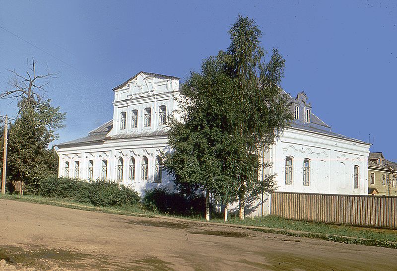 File:Zacharovs mansion.jpg