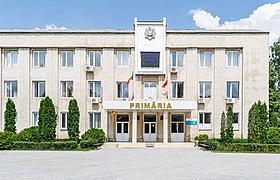 Мэрия, Бричаны, Молдова Primaria, Briceni, Moldova City Hall, Briceni, Moldova (49840383221).jpg