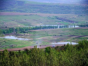 Pietrosu ve Bocani köyleri arasındaki göller - panoramio.jpg