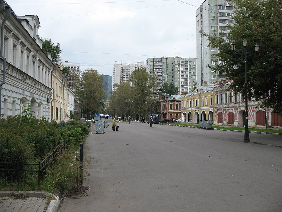 Школьная улица в москве фото