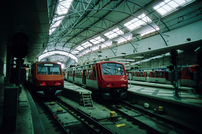 File:12 175 Bf Lisboa Rossio.jpg