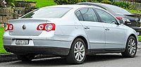 2006-2010 Volkswagen Passat (3C) sedan (2011-07-17) 02.jpg