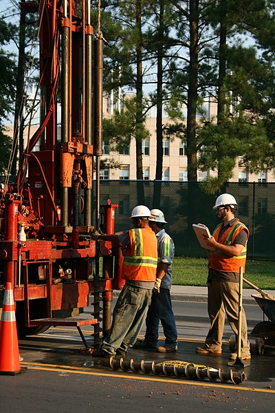 File:2008-07-15 Construction on Erwin Rd in Durham.jpg