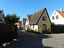 Dragoer pierhouse, Dragør (Danish pronunciation: [ˈtʁɑːwˌøɐ…