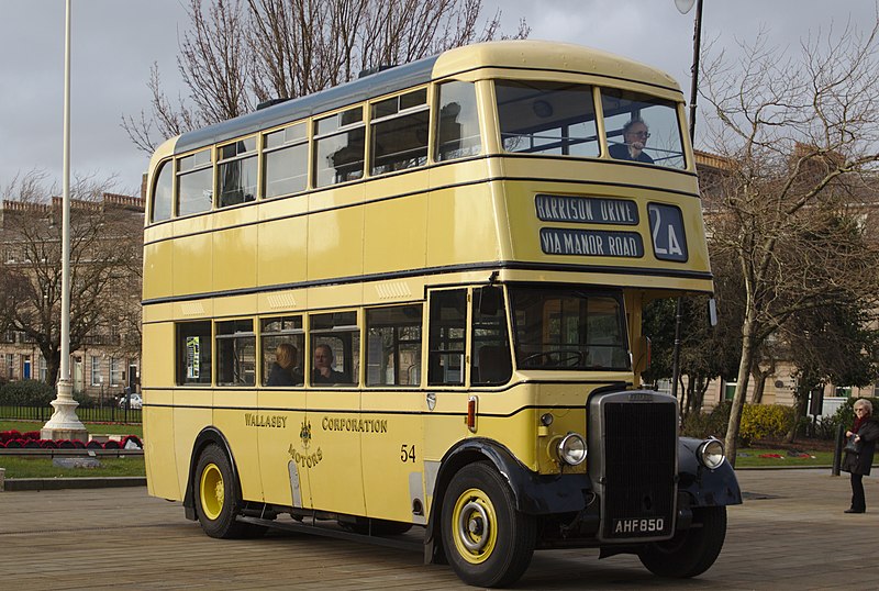 File:AHF 850 at Birkenhead Town Hall 2020-2.jpg