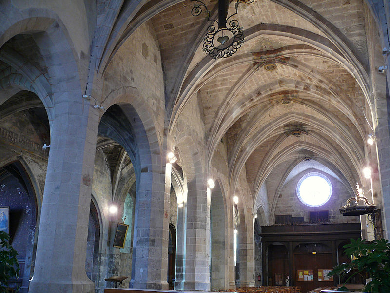 File:Aint-Bonnet-le-Château - Collégiale - Nef -2.JPG