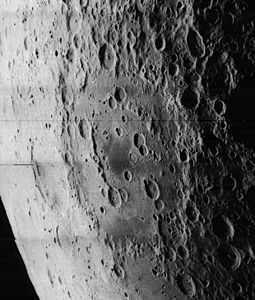 Imatge oblíqua de la missió Lunar Orbiter 5