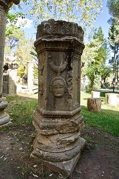 File:Archaeological column.jpg