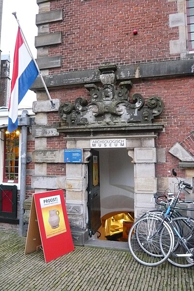 File:Archeologisch Museum Haarlem.jpg