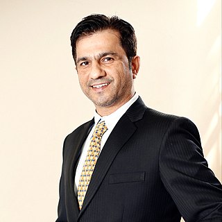 <span class="mw-page-title-main">Ashutosh Agashe</span> Indian cricket player and businessman (born 1972)