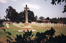 Atherton Perang Cemetery.jpg
