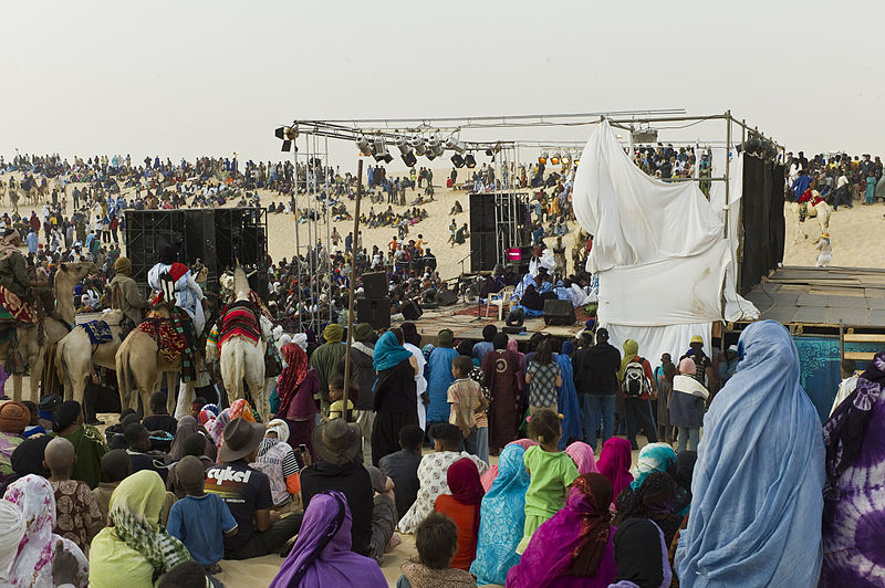 File:Audience at the Festival au Desert near Timbuktu, Mali 2012.jpg