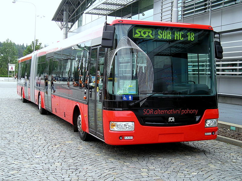 File:Autotec 2010 - 79.JPG