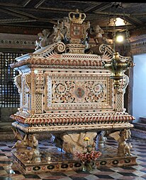 Grabmal der Princesa Santa Joana, spätes 17. Jahrhundert, im Mosteiro de Jesus, Aveiro (Portugal)